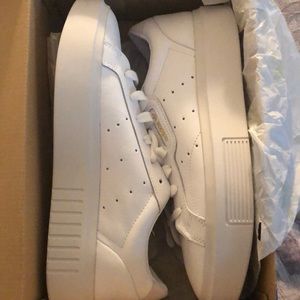Adidas Women's Sleek Super Crystal White Sneakers